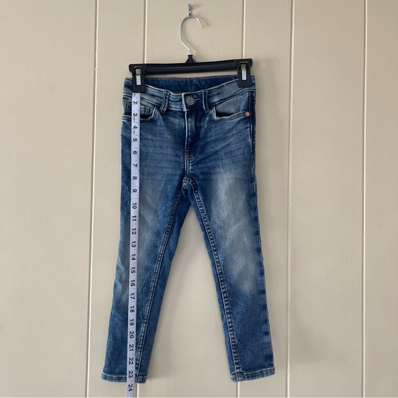 H&M Skinny Jeans Boys Size 4T Light Wash Adjustable Waist Denim New - Picture 3 of 10